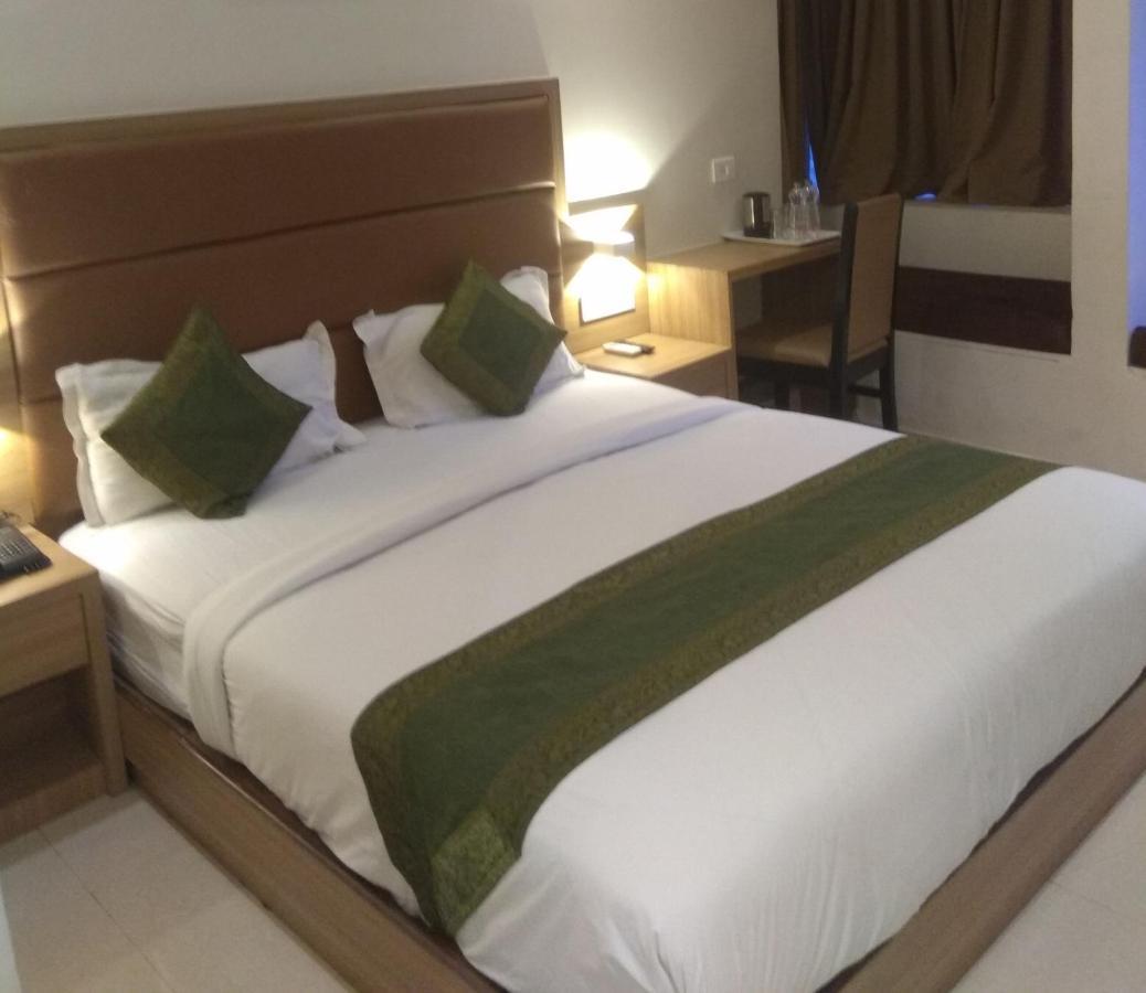 Hotel West Blue Mumbai Exterior photo