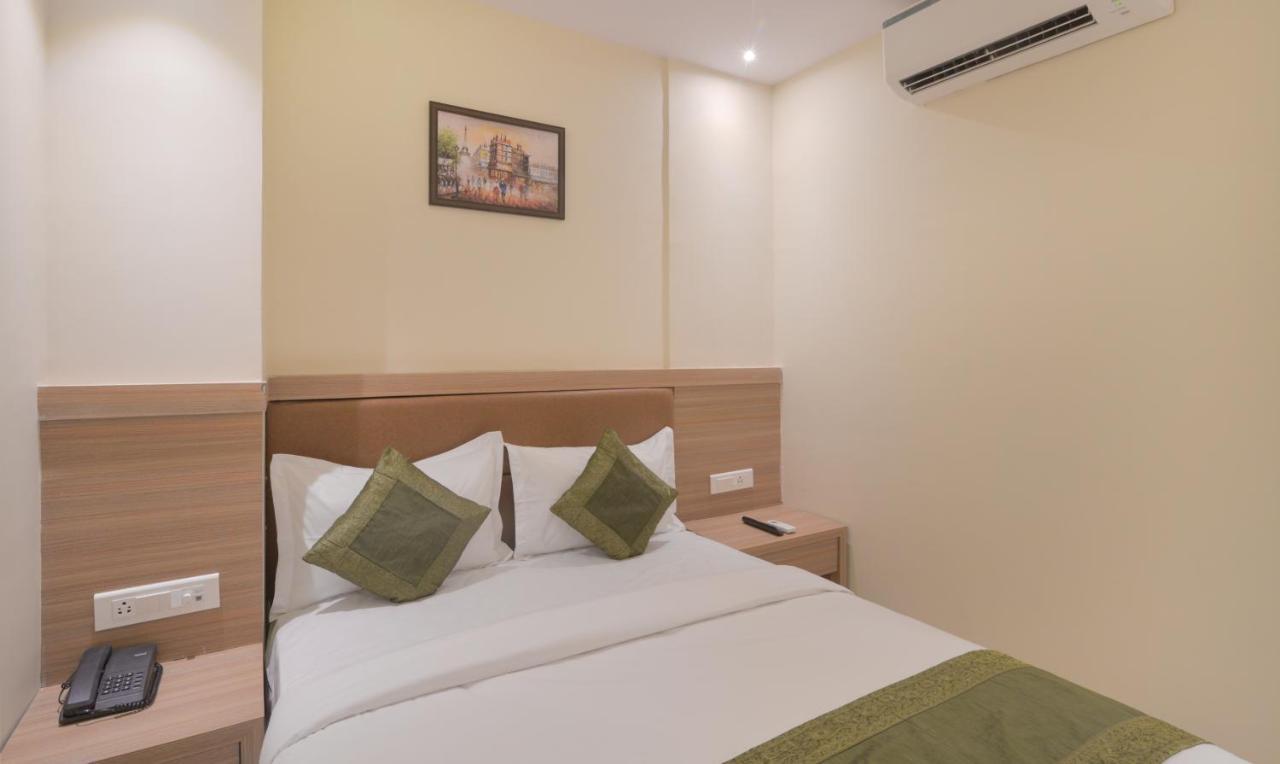 Hotel West Blue Mumbai Exterior photo